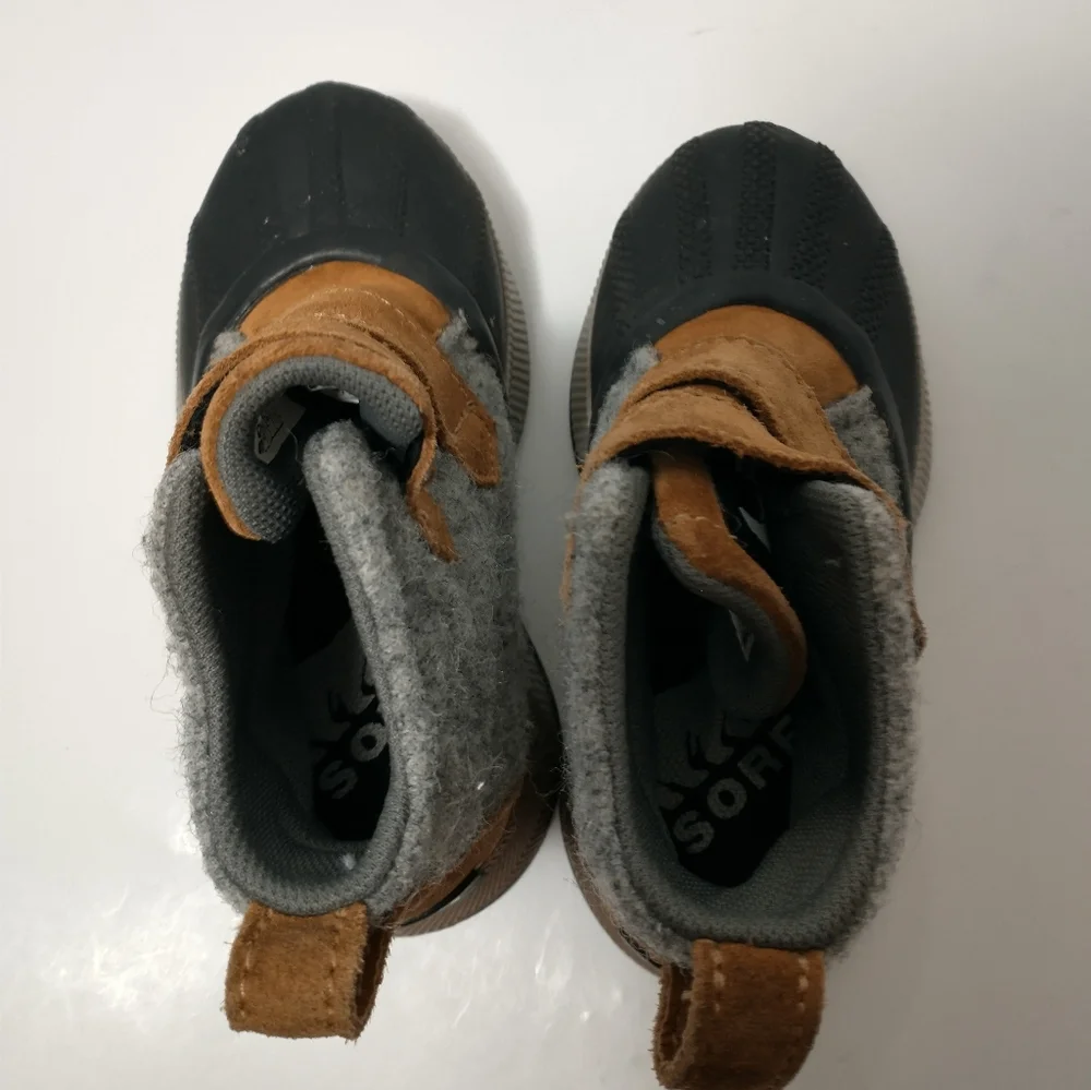 Sorel Out N About Waterproof Boots, Hook And‎ Loop Closure, Brown, Size 9